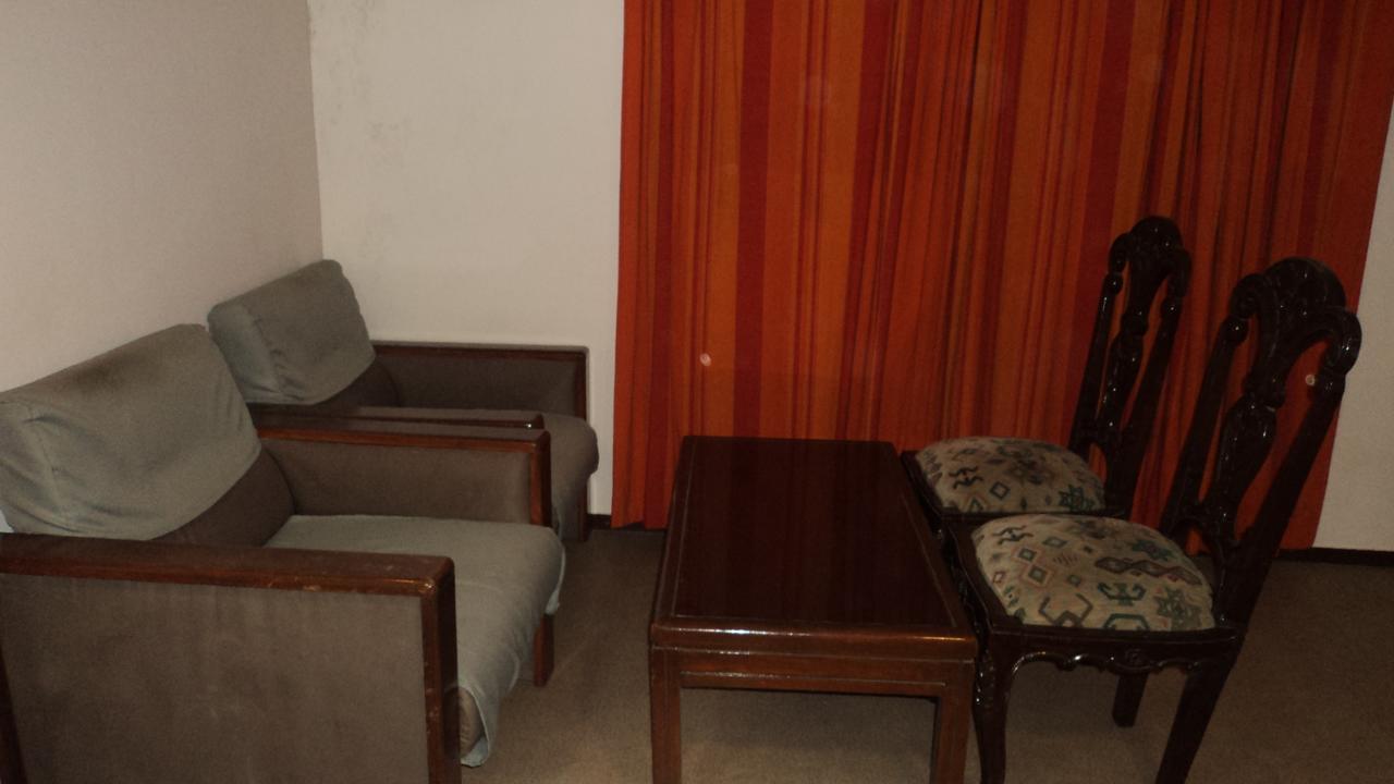 Benazeer Hotel Mumbai Bagian luar foto