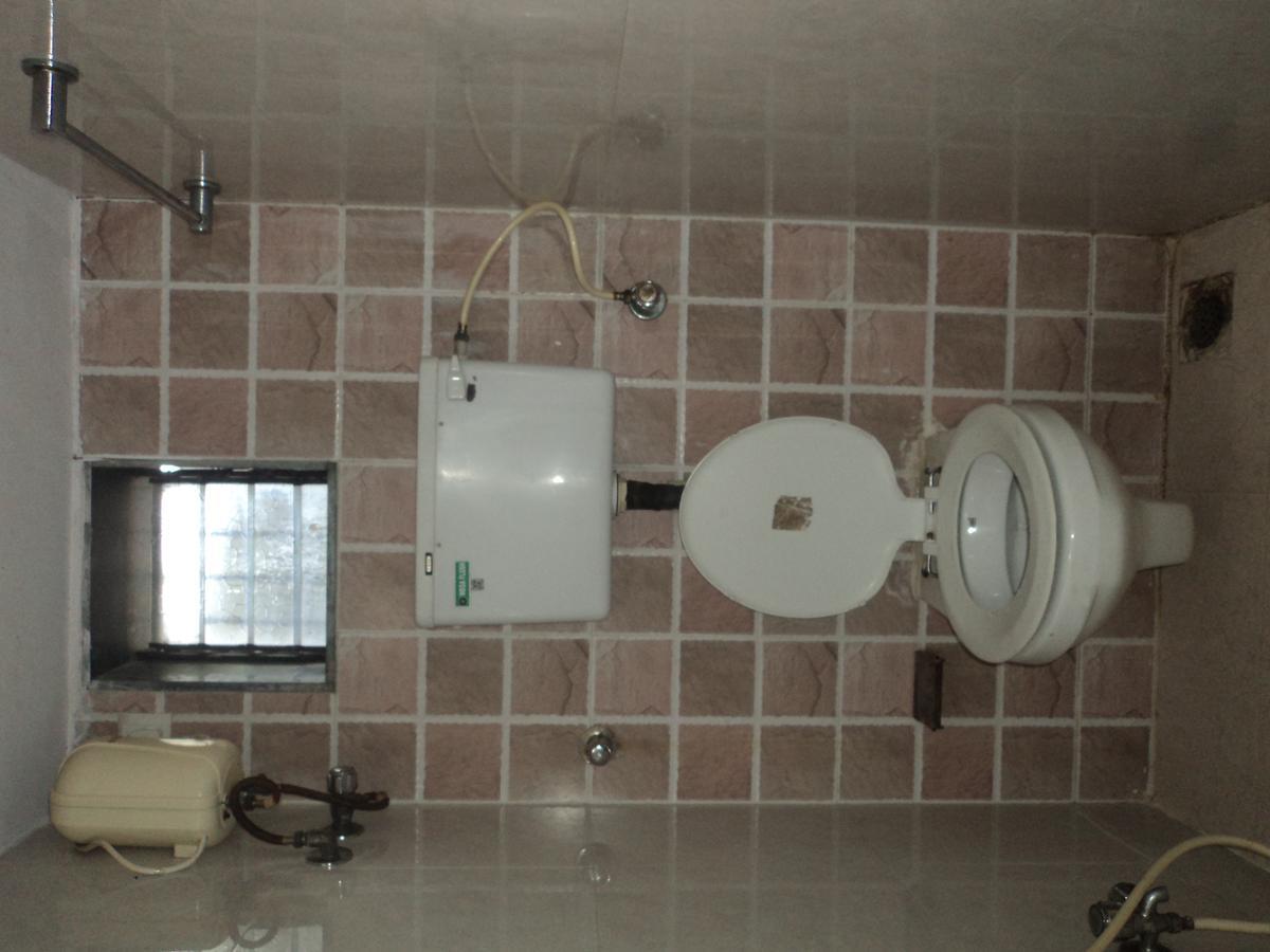 Benazeer Hotel Mumbai Bagian luar foto