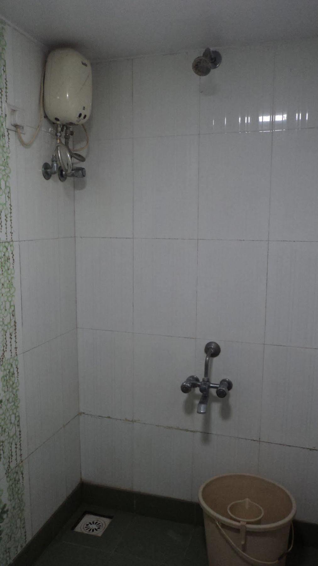Benazeer Hotel Mumbai Bagian luar foto